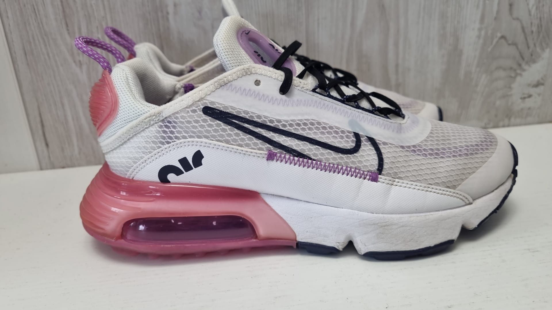 Nike air sale max 2090 pink