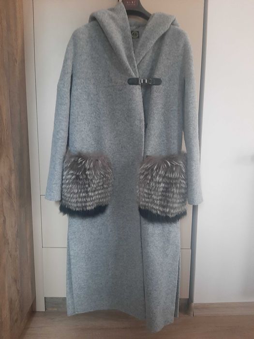 Палто с качулка 44