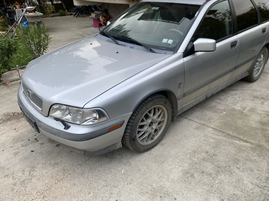 Волво в40 2.0 т4 на части