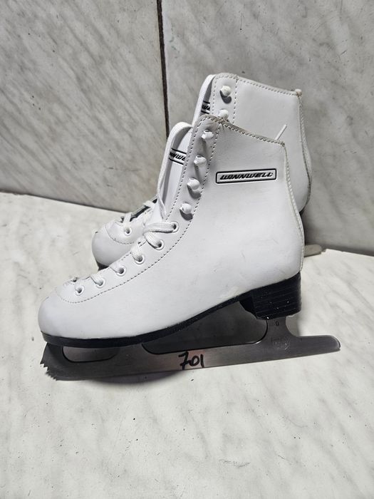 Patine 701 gheata patinaj artistic Winnwell marime 35-36 ( 23 cm)