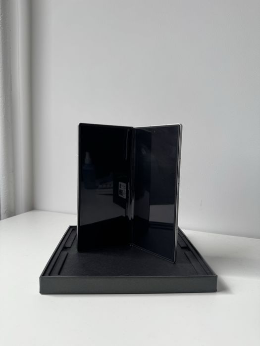 Samsung Galaxy Z Fold 7 100% Battery Health