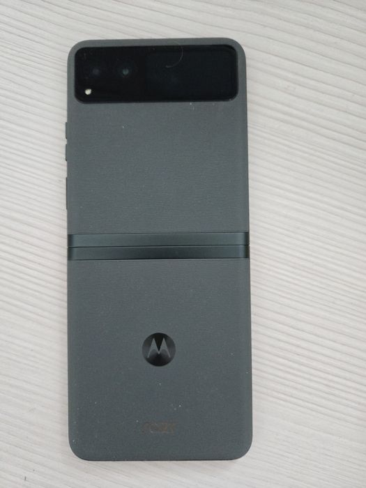 Motorola razr 40