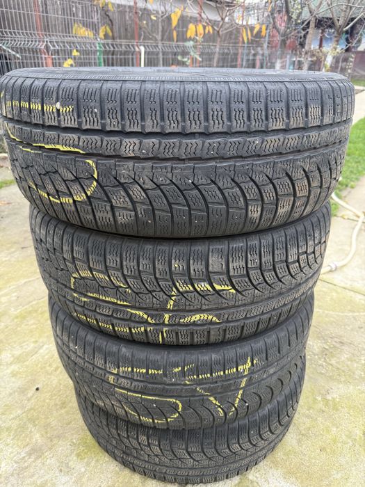 Vand anvelope iarna Nokian 215/55/17