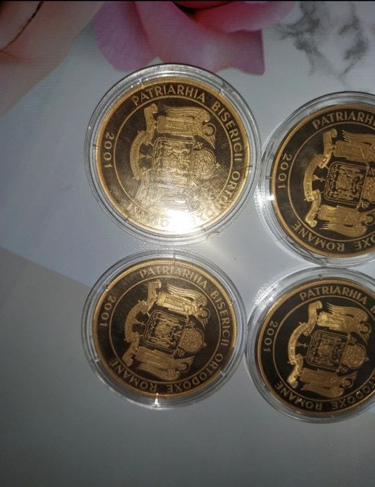 Medalii vechi în stare perfecta