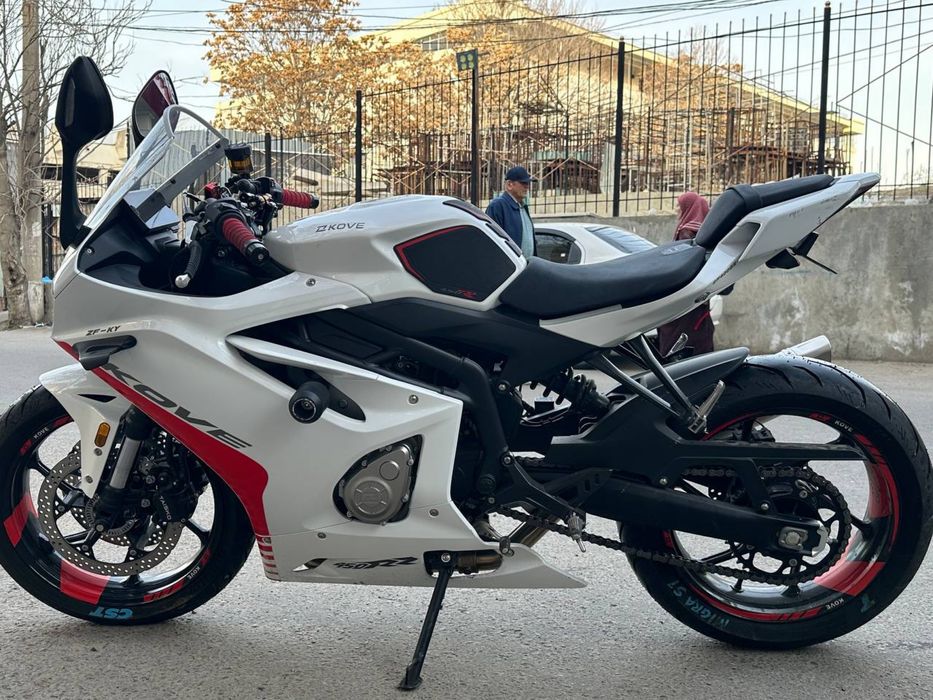 Kove 450 RR mototsikl