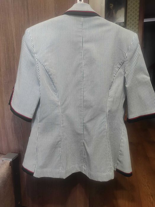 Продам женский летний пиджак