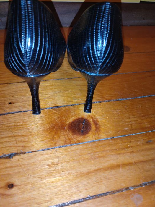 Продава се спешно