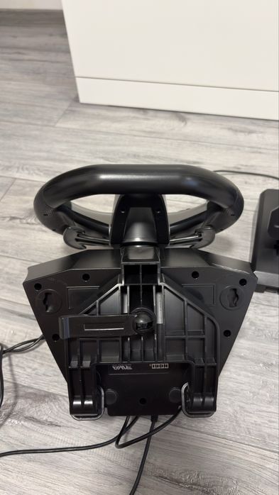 Volan Gaming Hori Racing Wheel Apex (RWA) PS4 / PS3 / PC – Stare excelentă