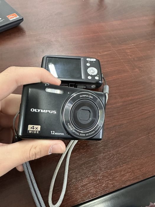 Продам Olympus D 700
