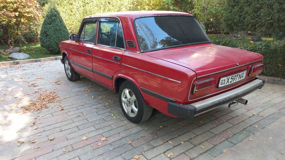 ВАЗ 2103 крастный металик