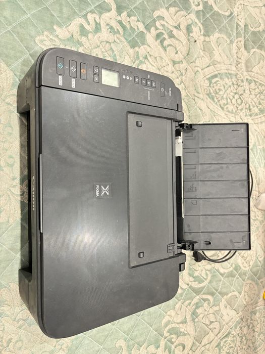 Продам принтер цветной