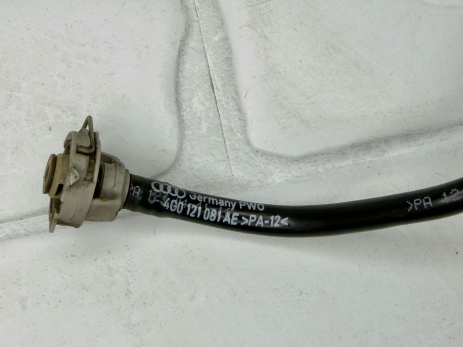 Маркуч вода AUDI A6 A7 C7 4G 4G0121081AE