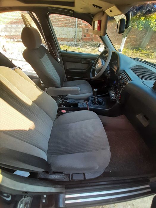 BMW E34  518I газ