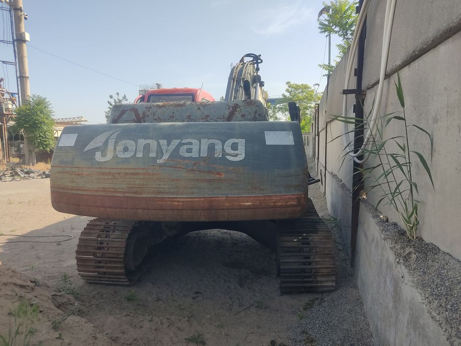 Экскаватор гусеничный