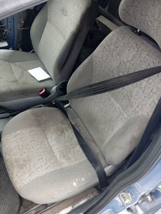 Продам комплект сидений