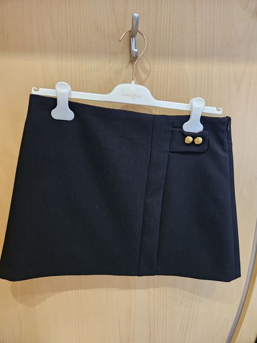 Пола Zara къса черна