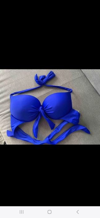 Синьо горнище бански