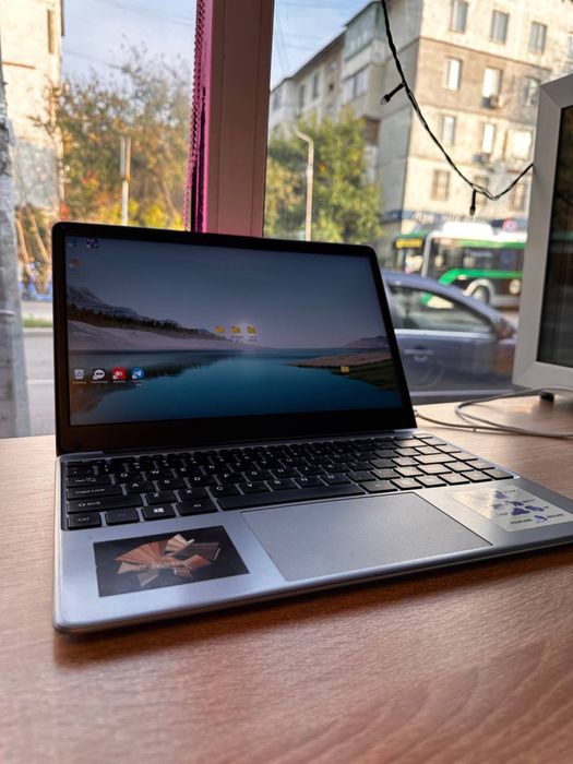 Продается ноутбук Chuwi HeroBook Pro