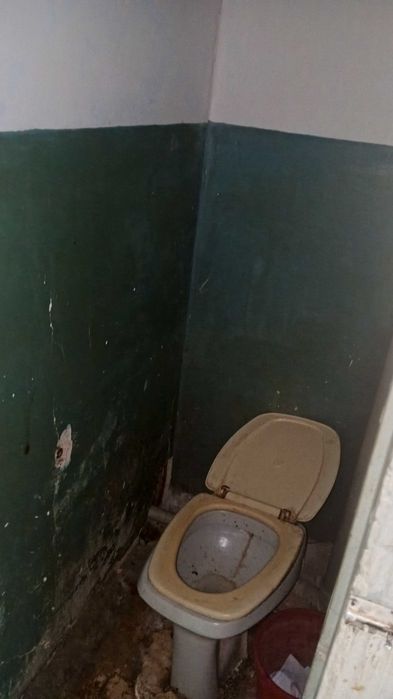 Srochniy dom sotiladi Jizzax Bo'ston  3 xona arzon