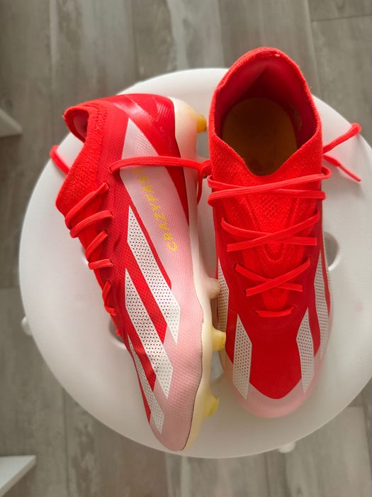 Футболни обувки Адидас