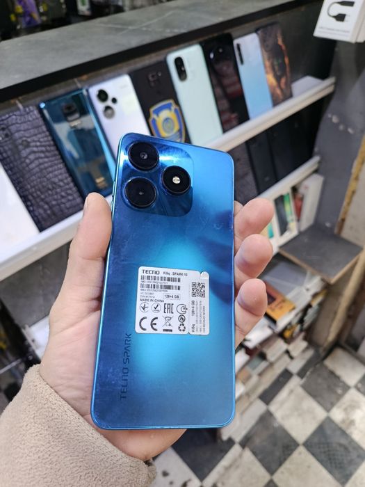 Arzon telefon Tecno Spark 10