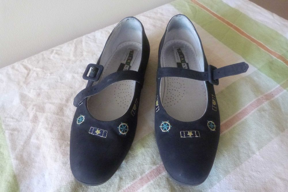 обувки и чанти в отлично състояние