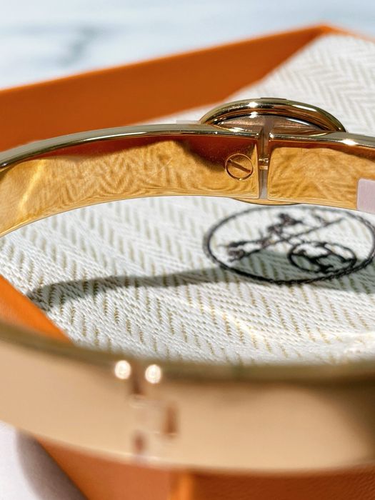 Дизайнерска дамска гривна New Season