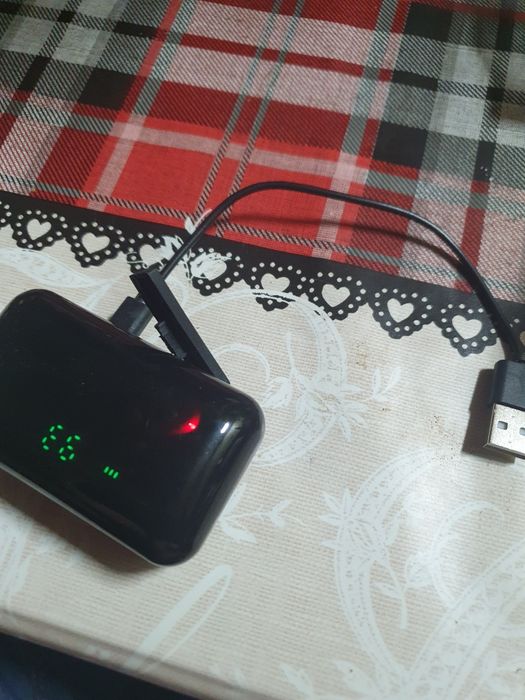 Casti telefon cu Bluetooth