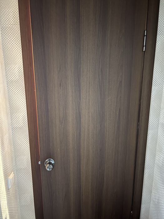 Продам дверь в хорошем состоянии