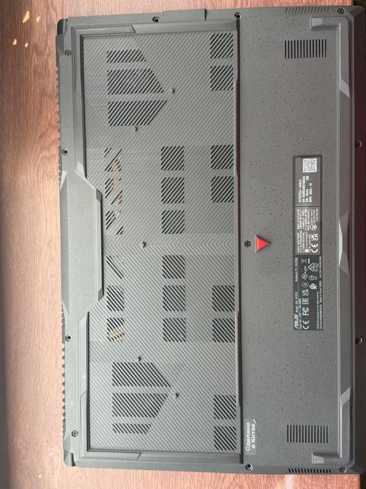 Asus tuf F17 144hz
