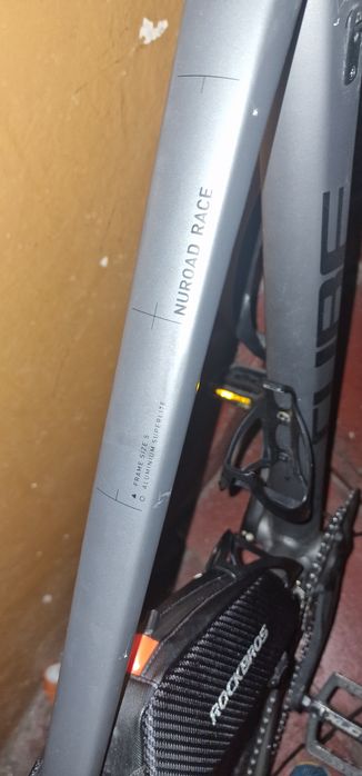 Bicileta Cube Nuroad