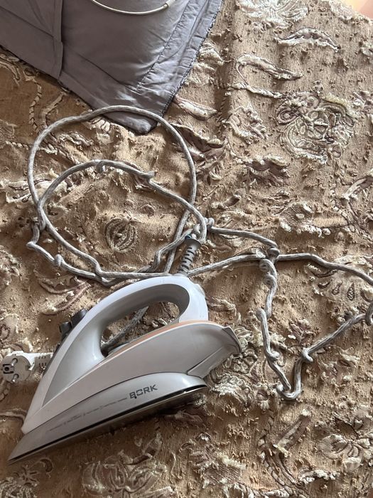 Срочно продам пылесос и 2 утюга