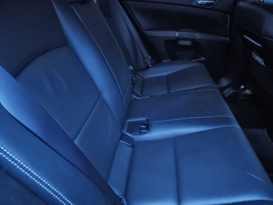 Продавам Suzuki Kizashi 2012 Auto petrol. 2.4cc 220hp. AWD/2WD