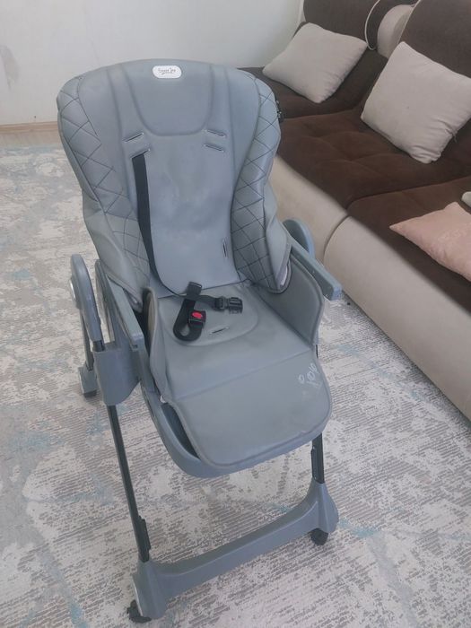 Детское стулия для кормление