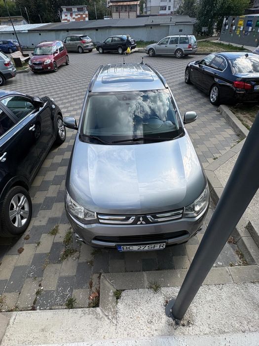MITSUBISHI Outlander 2013 — imagine 2