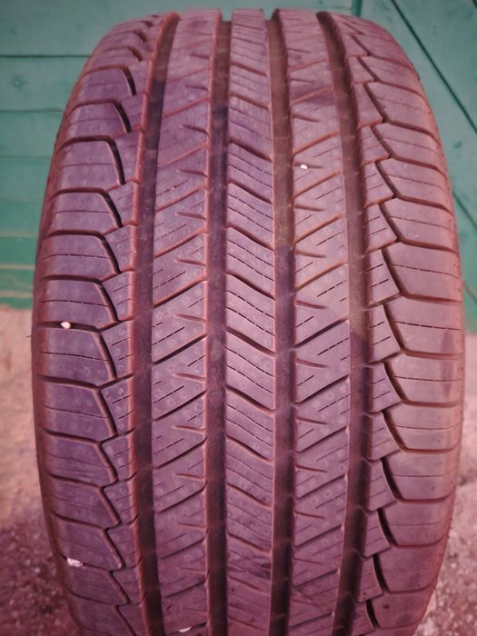 Гума Taurus 245/45/19 dot23