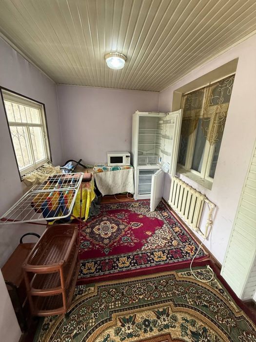 Продается квартира на массиве алгоритм 30 2комнатная переделланная в 3