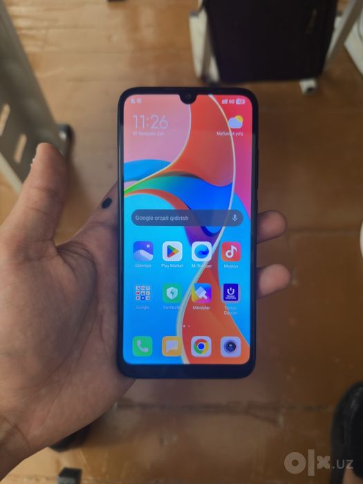Ideal telefon sotiladi!