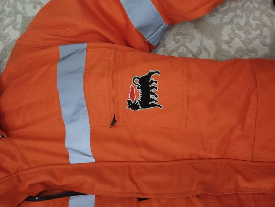 Продам спецовку зимнюю тёплую