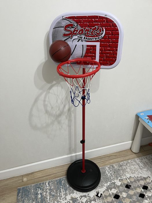 Продам баскетбольную корзину с мячом
