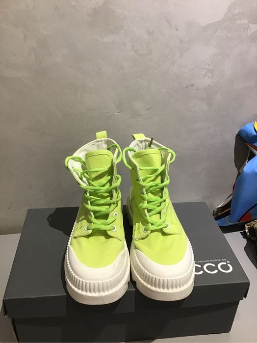 Електриково-зелени, летни кецове