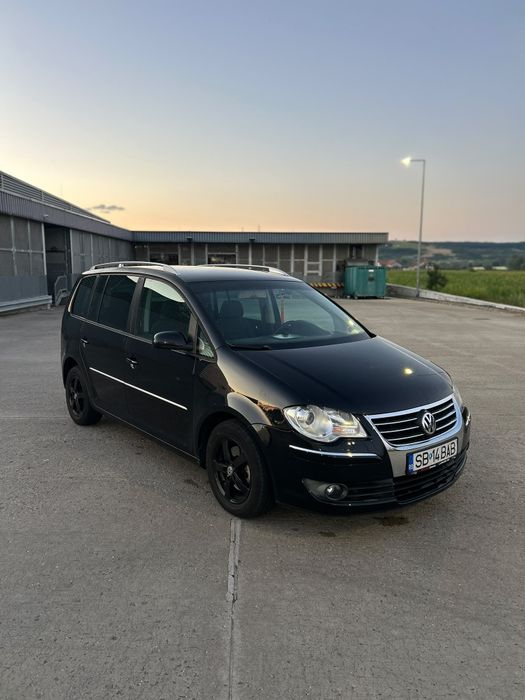 VW - Touran 2.0 D