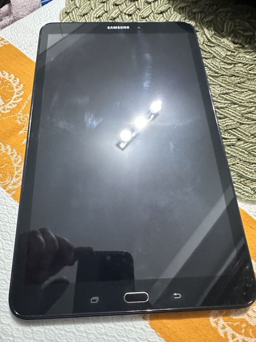 Tableta samsung si lenovo