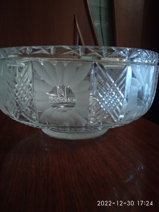 Ваза хрустальная.