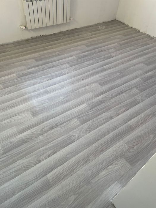 Продам линолеум в отличном состоянии