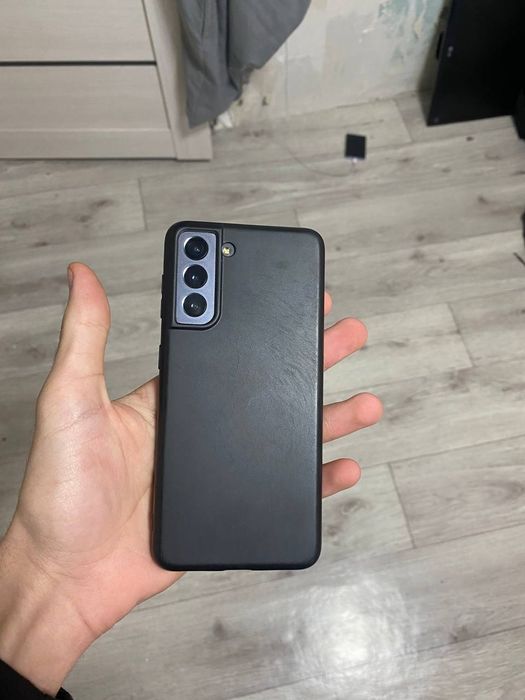 Обменяю Samsung s21