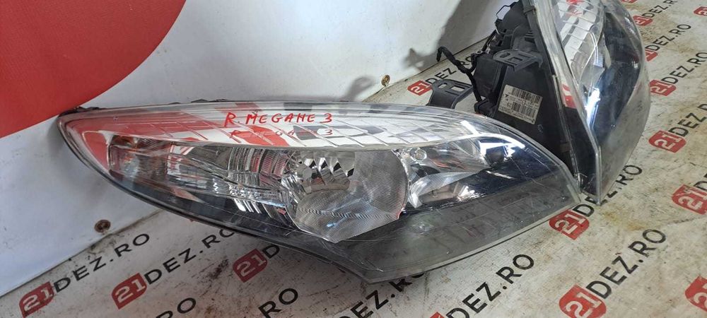Faruri / Far stanga , far dreapta Renault Megane 3 III 2012 - 2015