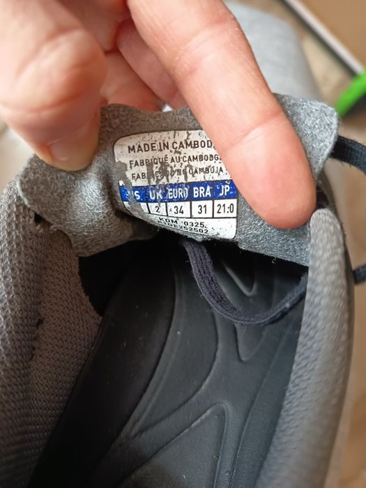 Детски футболни обувки/стоножка Мизуно/ Mizuno