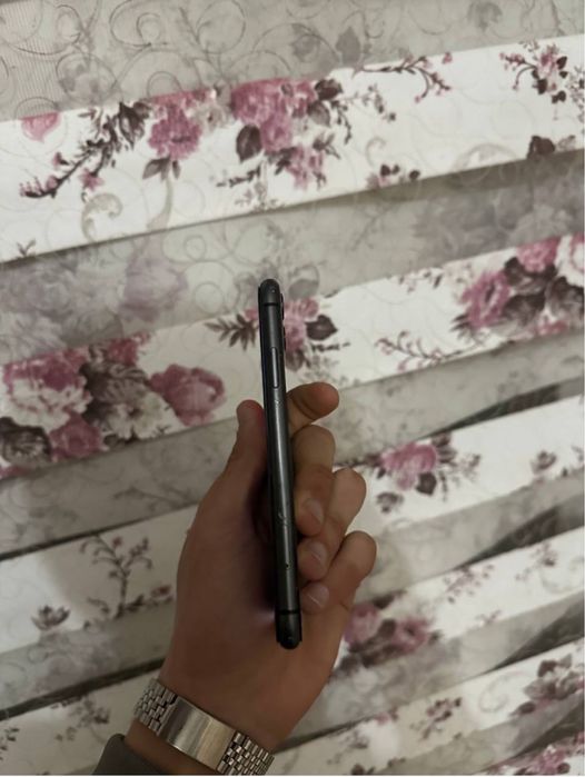 iPhone 11 64Gb 77% bez dok