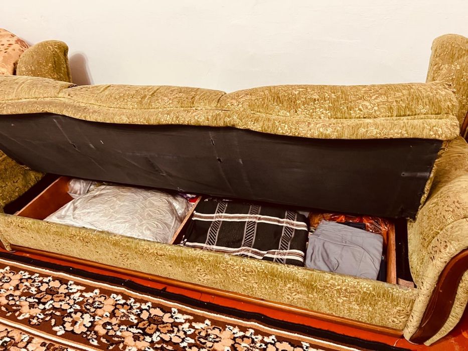 Срочно диван +2 кресло